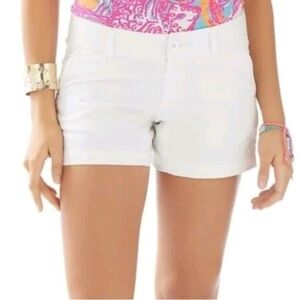 Lilly Pultizer Callahan white 100% cotton short front pockets  size 2